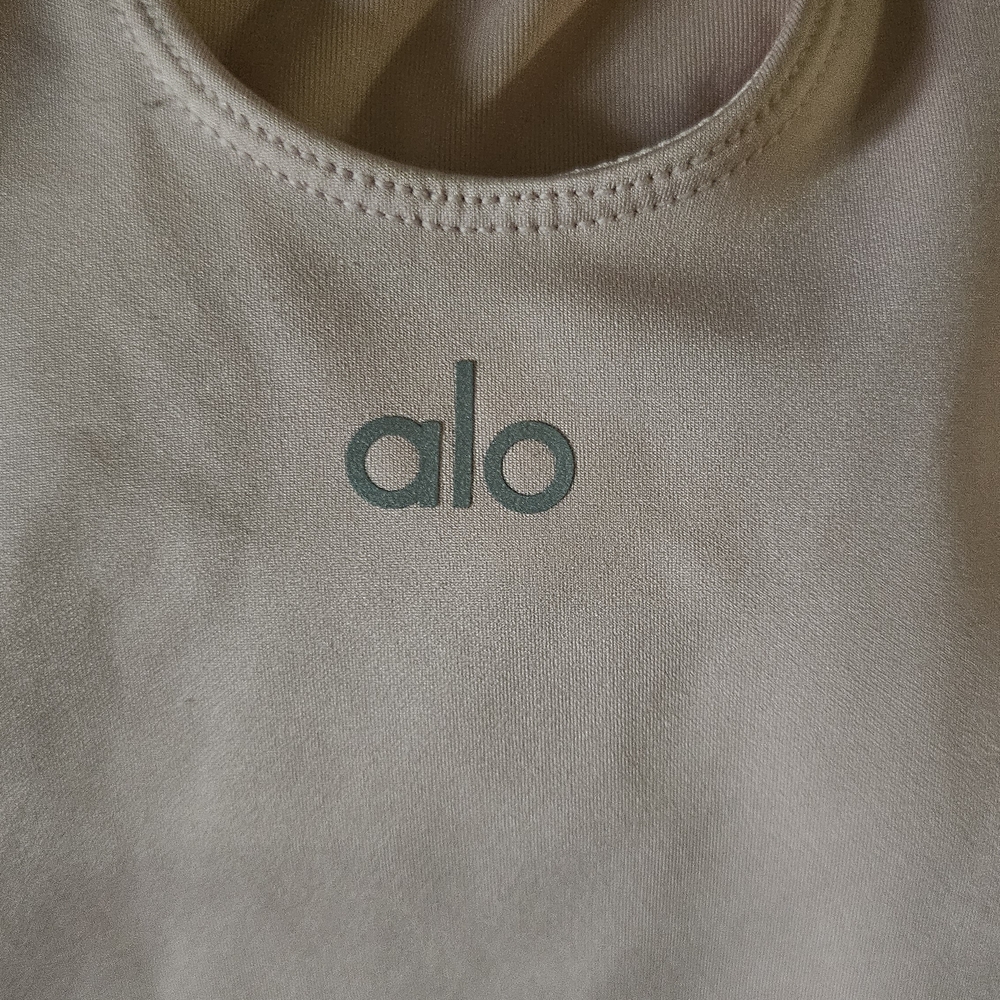 ALO - Picture 2 of 4